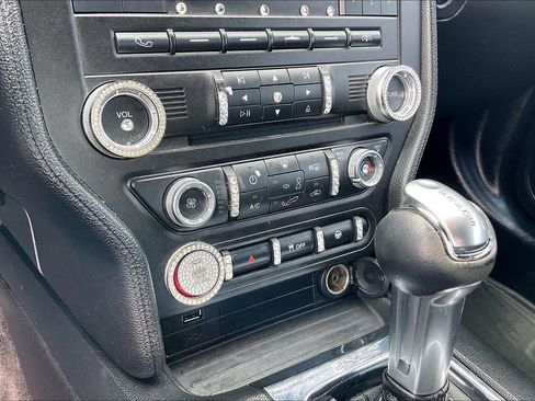 Used 2016 Ford Mustang Coupe image 17