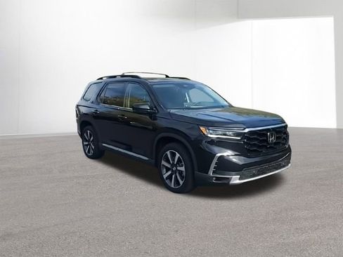 Used 2023 Honda Pilot Elite image 2