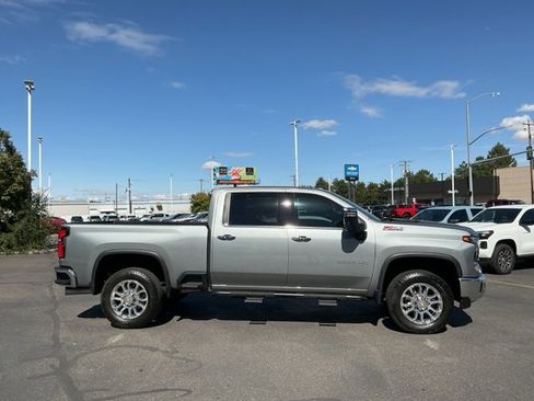 Used 2024 Chevrolet Silverado 2500 LTZ w/ LTZ Premium Package image 2