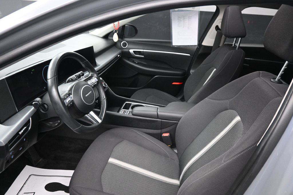Used 2025 Hyundai Sonata SEL FWD image 26