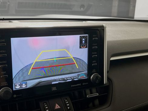 Used 2021 Toyota RAV4 XLE Premium image 13