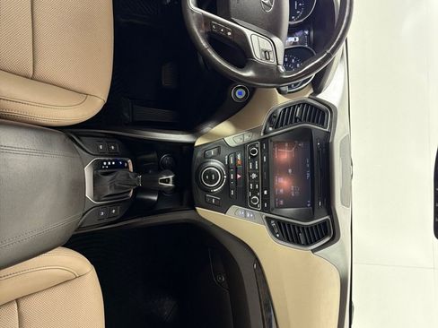 Used 2017 Hyundai Santa Fe Sport w/ 2.4L Tech Package 04 AWD/4WD image 26