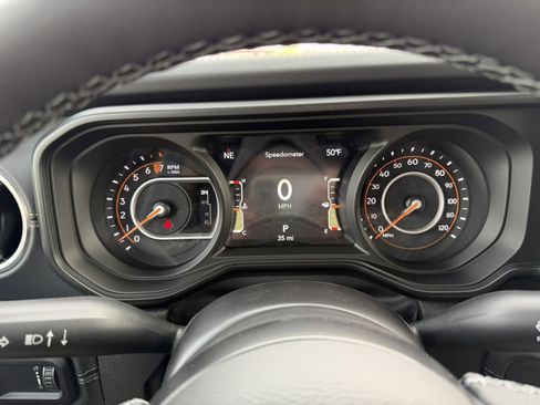 New 2026 Jeep Gladiator Sport AWD/4WD image 18