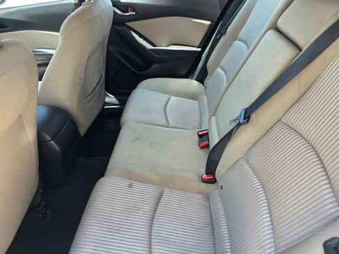 Used 2016 MAZDA MAZDA3 i Sport w/ Preferred Equipment Package FWD image 9
