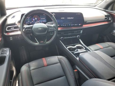 Used 2025 Chevrolet Traverse RS AWD/4WD image 14