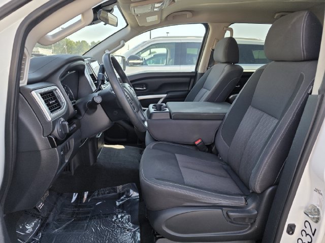 Used 2021 Nissan Titan SV RWD image 13