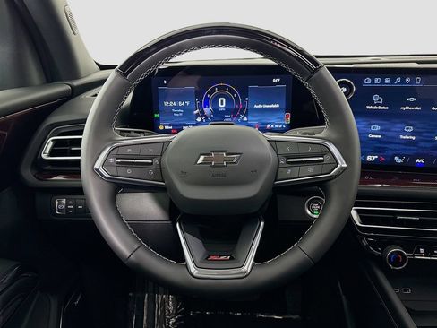 New 2026 Chevrolet Traverse Z71 w/ Enhanced Driving Package AWD/4WD image 11