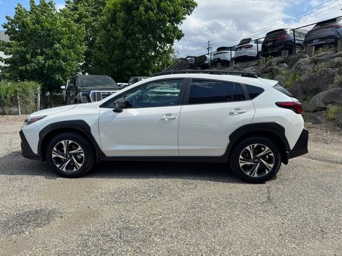 Used 2024 Subaru Crosstrek 2.0i Premium AWD/4WD image 34
