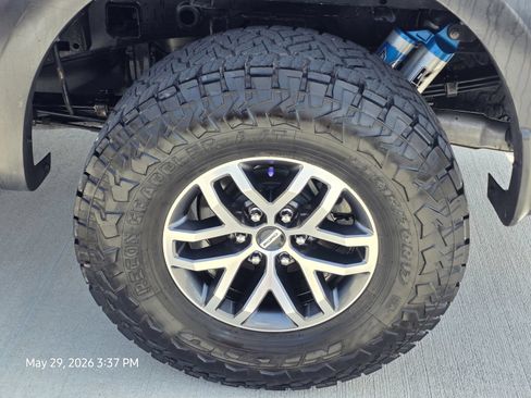 Used 2018 Ford F150 Raptor w/ Equipment Group 801A Mid AWD/4WD image 12