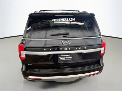 Used 2023 Ford Expedition XLT AWD/4WD image 8