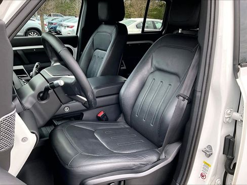 Used 2020 Land Rover Defender 110 HSE image 8