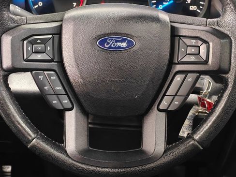 Used 2016 Ford F150 XLT w/ Equipment Group 302A Luxury AWD/4WD image 5