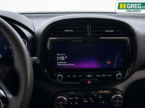 Used 2023 Kia Soul S FWD image 13