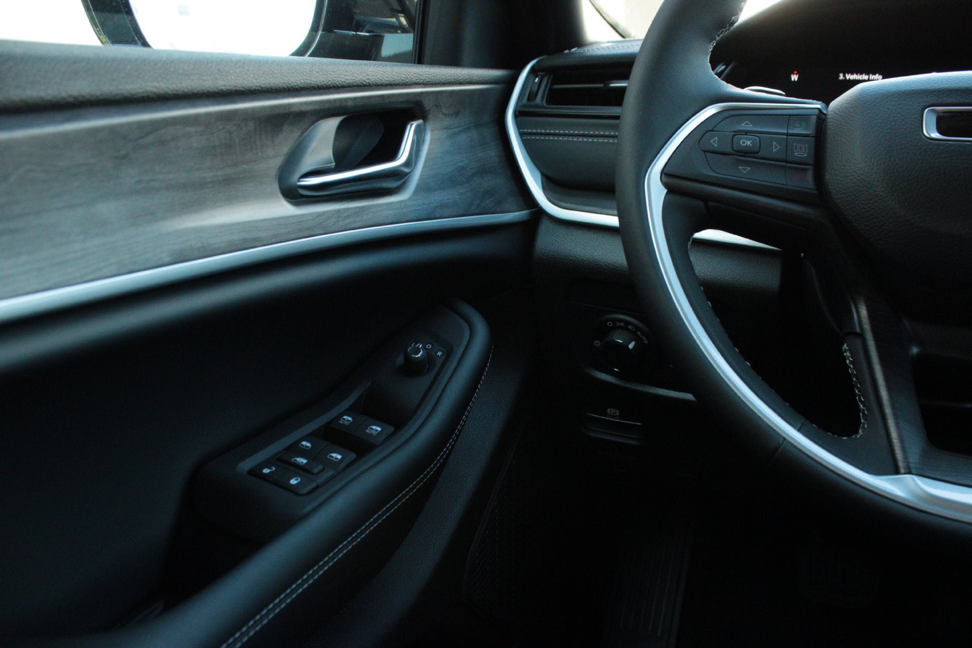 New 2027 Jeep Grand Cherokee 4WD image 24