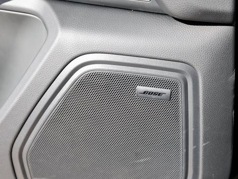 Certified 2025 Porsche Macan image 22