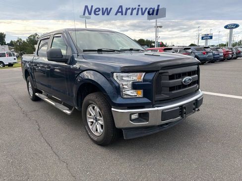 Used 2017 Ford F150 XL w/ Equipment Group 101A Mid AWD/4WD image 2
