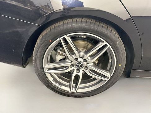 Used 2019 Mercedes-Benz E 300 image 37