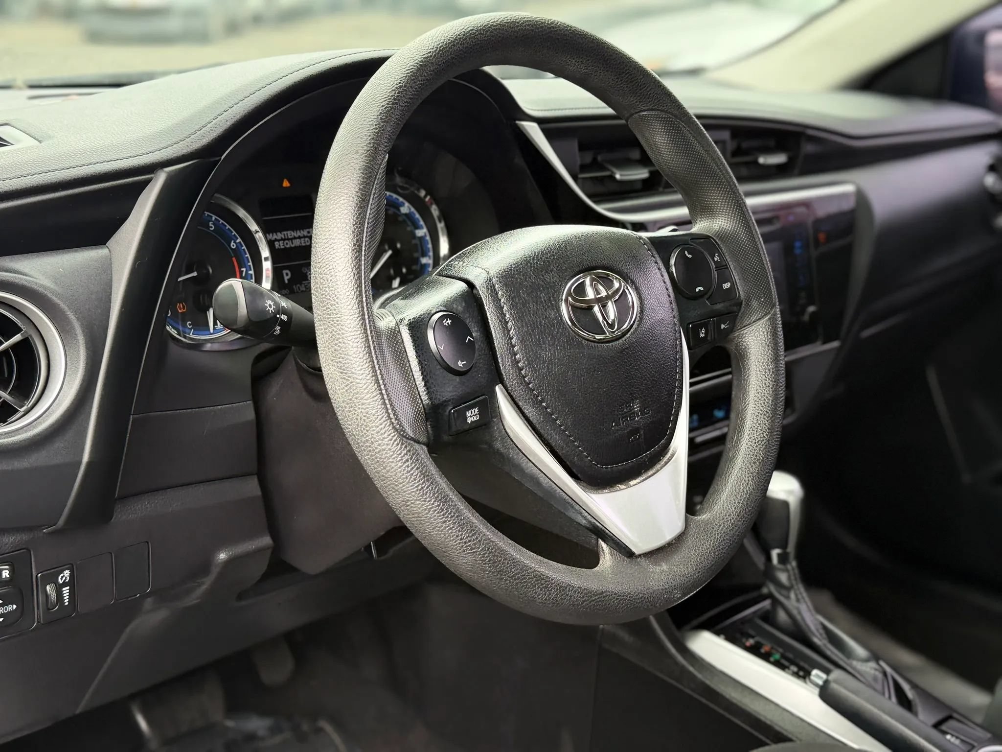 Used 2019 Toyota Corolla LE FWD image 21
