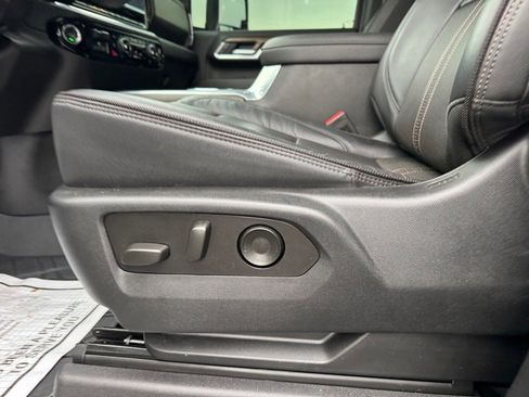 Used 2025 Chevrolet Silverado 3500 High Country w/ High Country Premium Package image 16