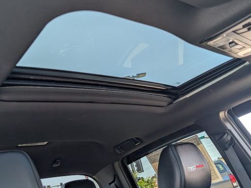Used 2020 Toyota Tacoma TRD Pro AWD/4WD image 4