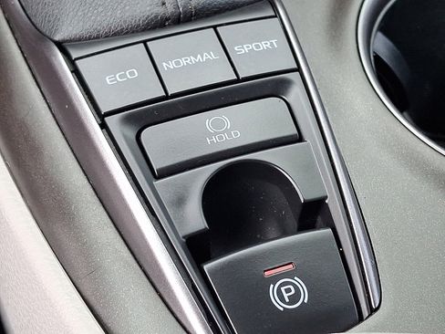 Certified 2023 Toyota Camry SE image 24