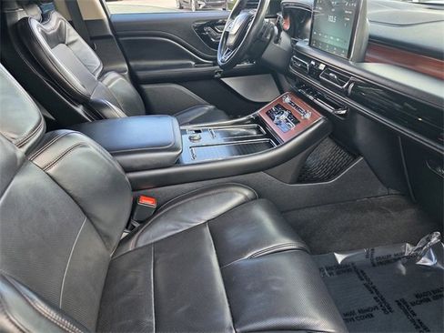 Used 2023 Lincoln Aviator Reserve w/ Equipment Group 201A image 16