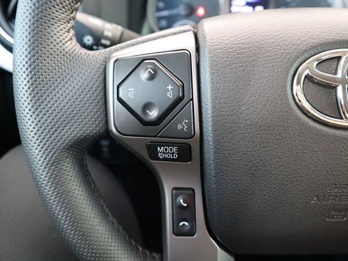 Used 2023 Toyota Tacoma 4x4 Double Cab image 11