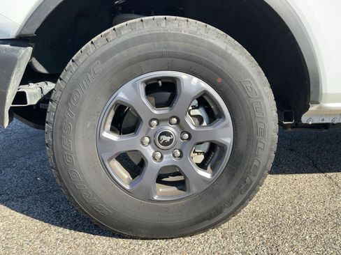 Used 2025 Ford Bronco Big Bend image 18