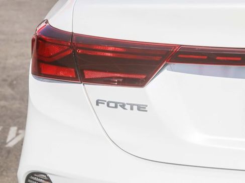 Used 2023 Kia Forte LXS image 13