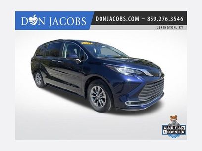 Used 2022 Toyota Sienna XLE w/ XLE Plus Package