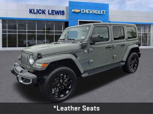 Used 2021 Jeep Wrangler Unlimited Sahara w/ Cold Weather Group AWD/4WD image 3