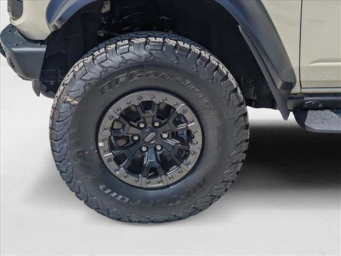New 2025 Ford Bronco Raptor image 16