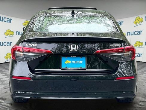 Used 2023 Honda Civic Touring image 5