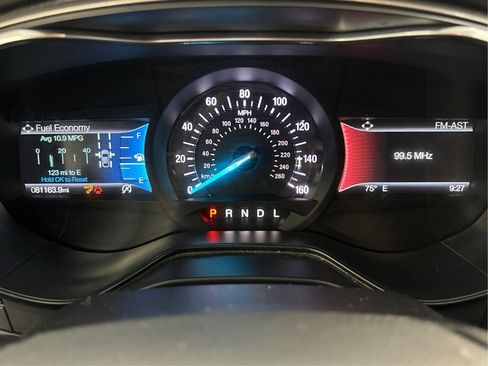 Used 2020 Ford Fusion SE FWD image 23