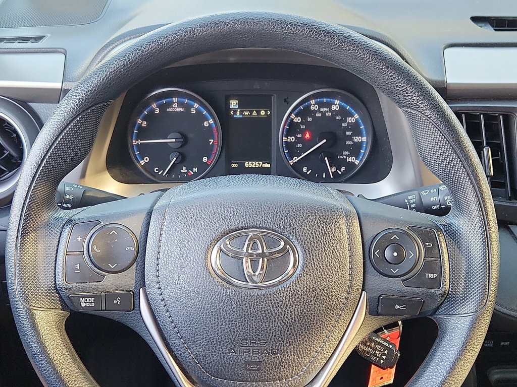 Used 2017 Toyota RAV4 LE w/ All Weather Liner Package AWD/4WD image 18