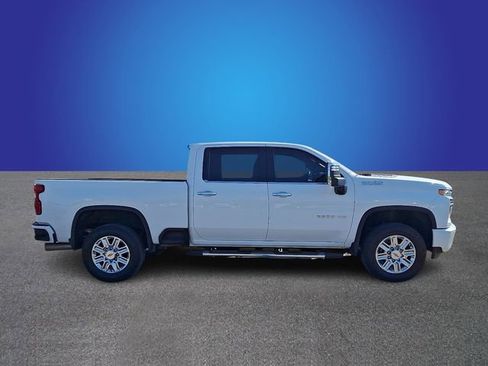 Used 2023 Chevrolet Silverado 2500 High Country AWD/4WD image 4