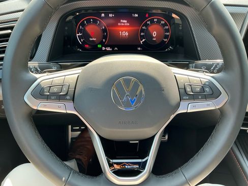 New 2026 Volkswagen Atlas Peak Edition image 19