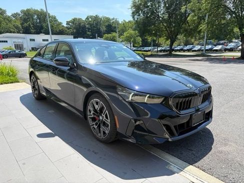New 2027 BMW 530i xDrive w/ M Sport Package AWD/4WD image 5