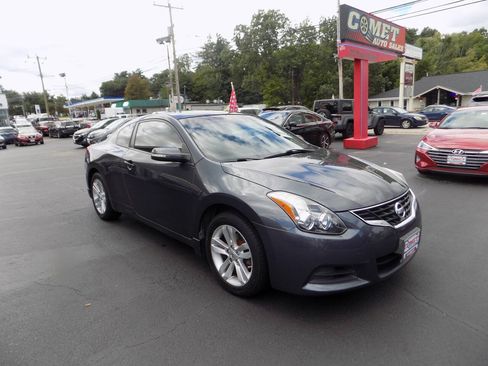 Used 2013 Nissan Altima 2.5 S w/ Premium Pkg FWD image 1