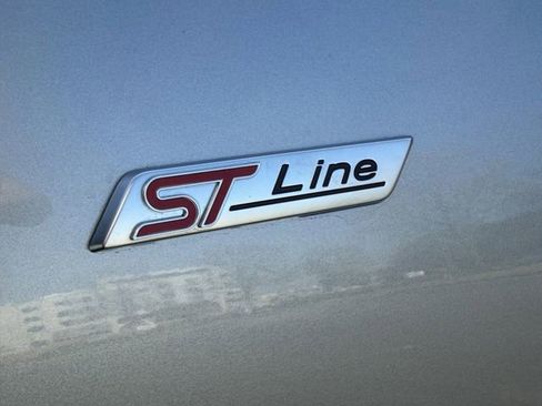 Used 2024 Ford Escape ST-Line image 9