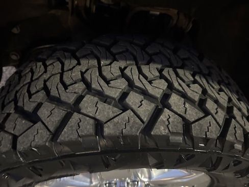 Used 2020 Chevrolet Silverado 2500 LTZ w/ LTZ Premium Package image 5