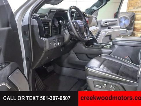 Used 2024 GMC Sierra 2500 AT4X AWD/4WD image 10