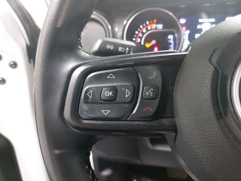 Used 2022 Jeep Gladiator Sport image 16