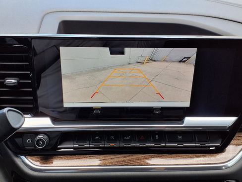 Used 2023 Chevrolet Silverado 1500 LT w/ Protection Package image 24