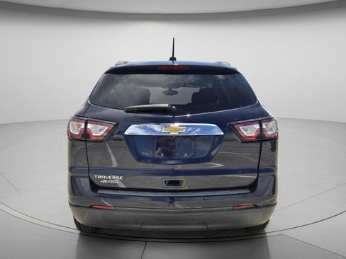 Used 2017 Chevrolet Traverse LS FWD image 6