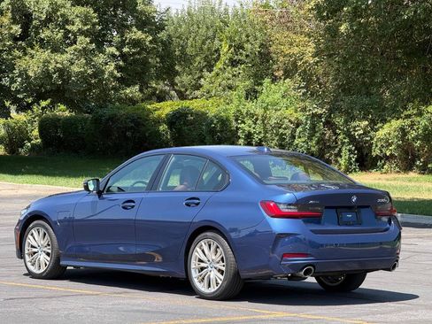 Used 2023 BMW 330e xDrive w/ Premium Package AWD/4WD image 3