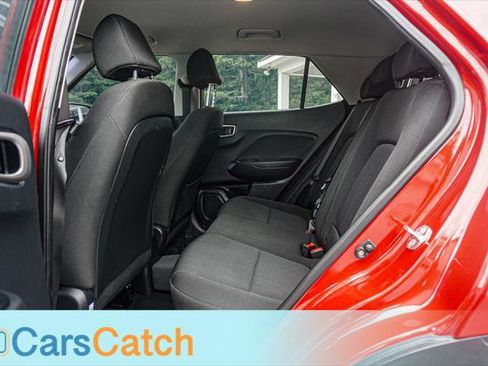 Used 2021 Hyundai Venue SE FWD image 21