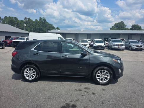Used 2019 Chevrolet Equinox LT w/ LPO, Floor Liner Package FWD image 4
