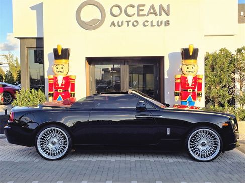 Used 2020 Rolls-Royce Dawn image 5