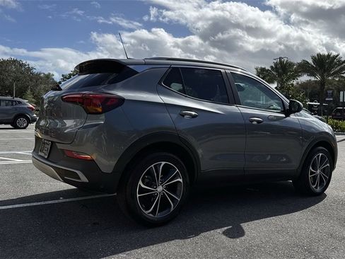 Used 2022 Buick Encore GX Select image 25